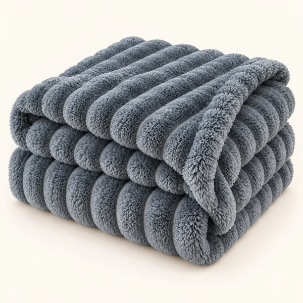 Kuscheldecke gestreift, Coral-Fleece, weich und warm