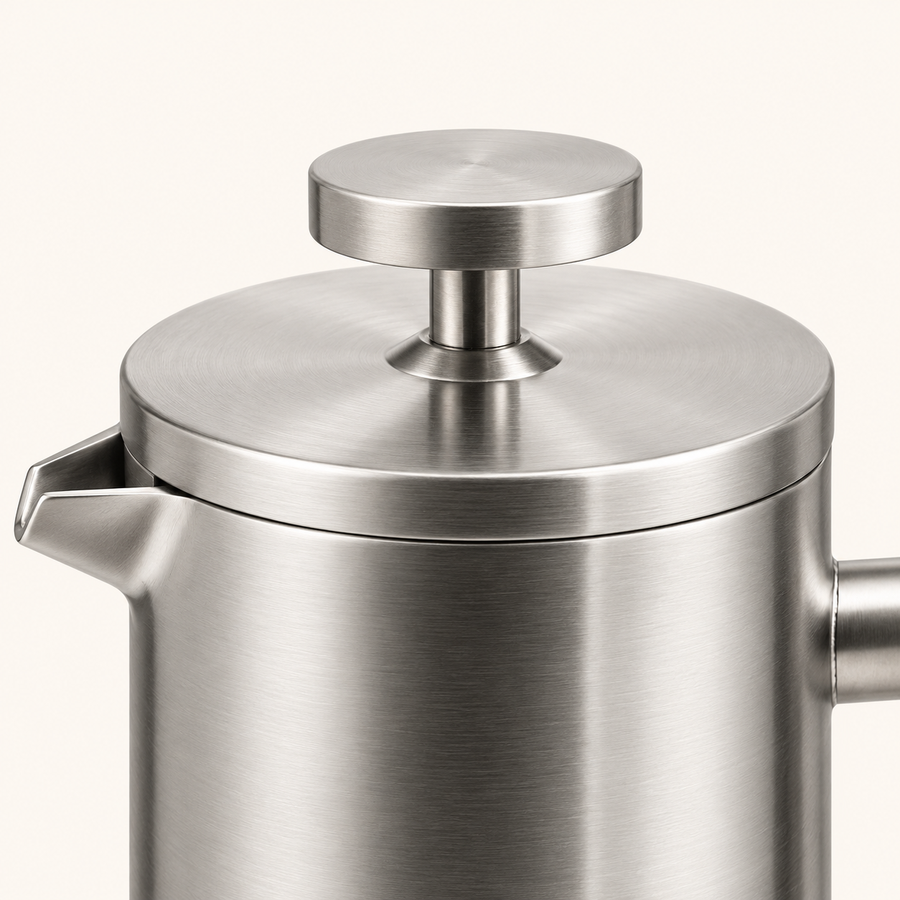 French Press mit Pressstempel und Metallgriff, Silber, Detail- oder Anwendungsansicht 4